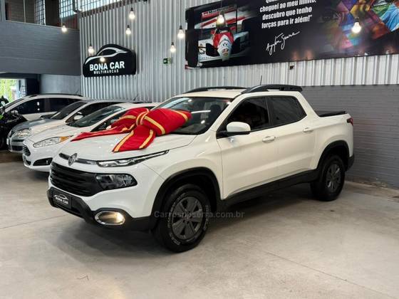 FIAT TORO 1.8 16V EVO FLEX FREEDOM AT6 FIAT TORO 1.8 16V EVO FLEX FREEDOM AT6
